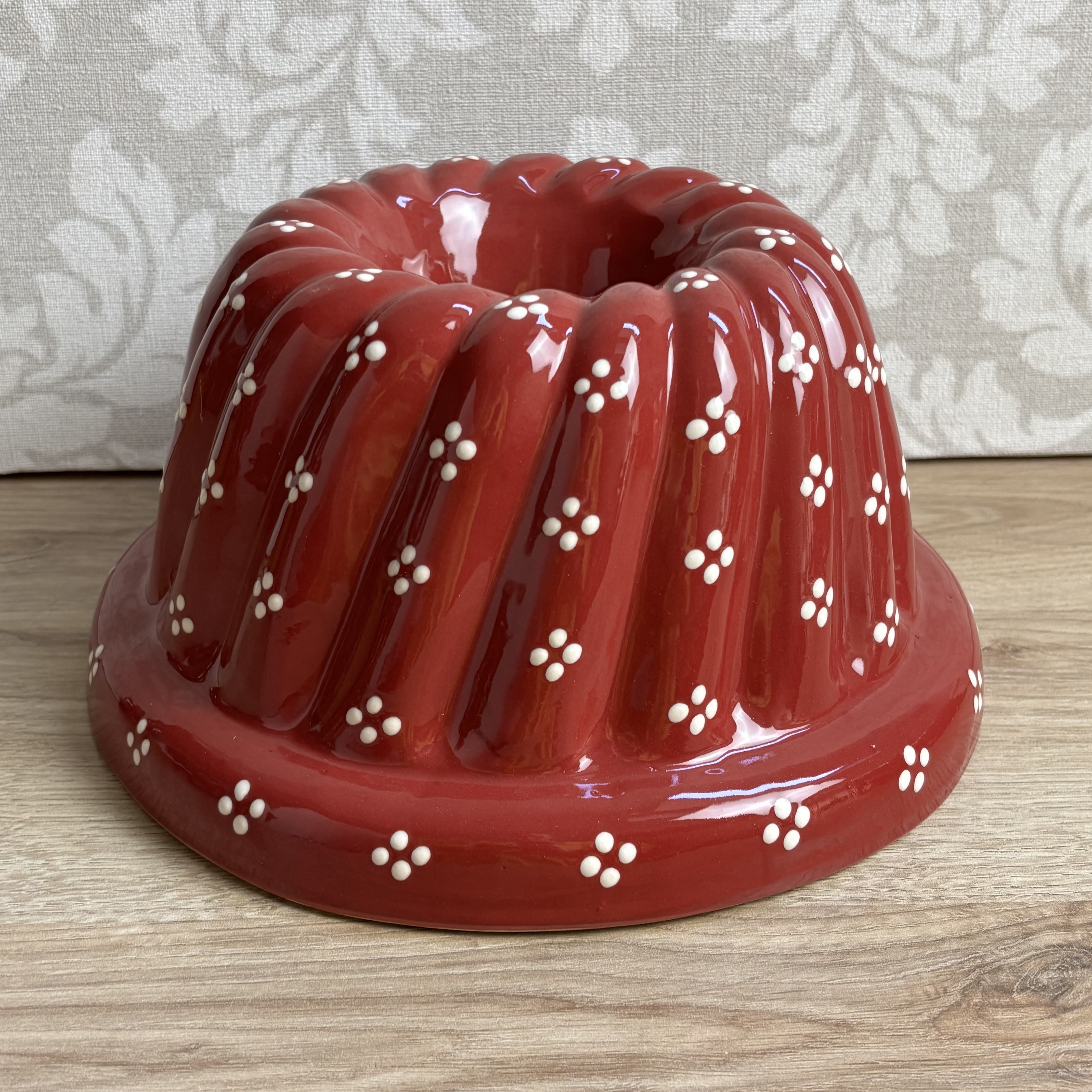 Moule à kougelhopf rouge points 24 cm