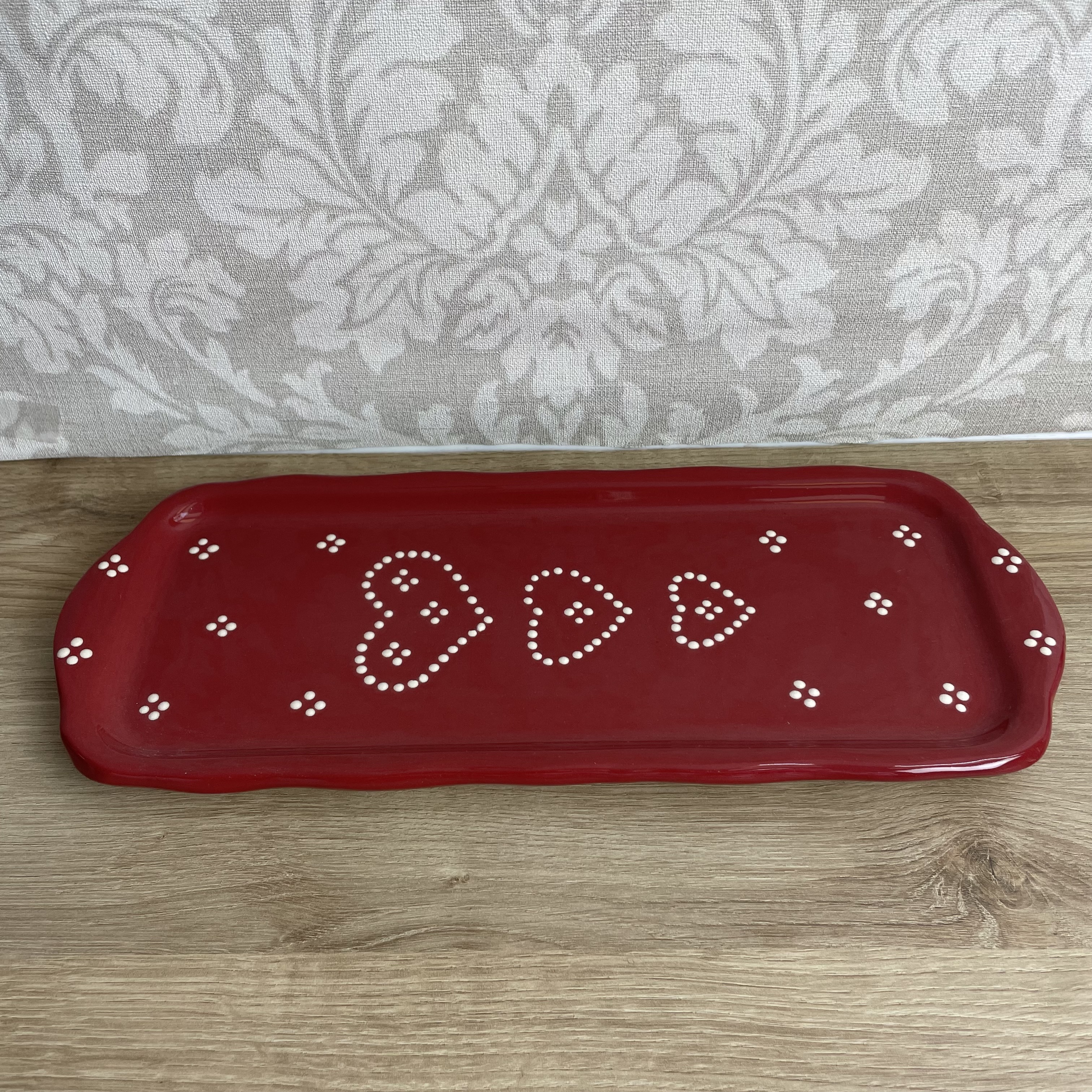 Cake dish red heart