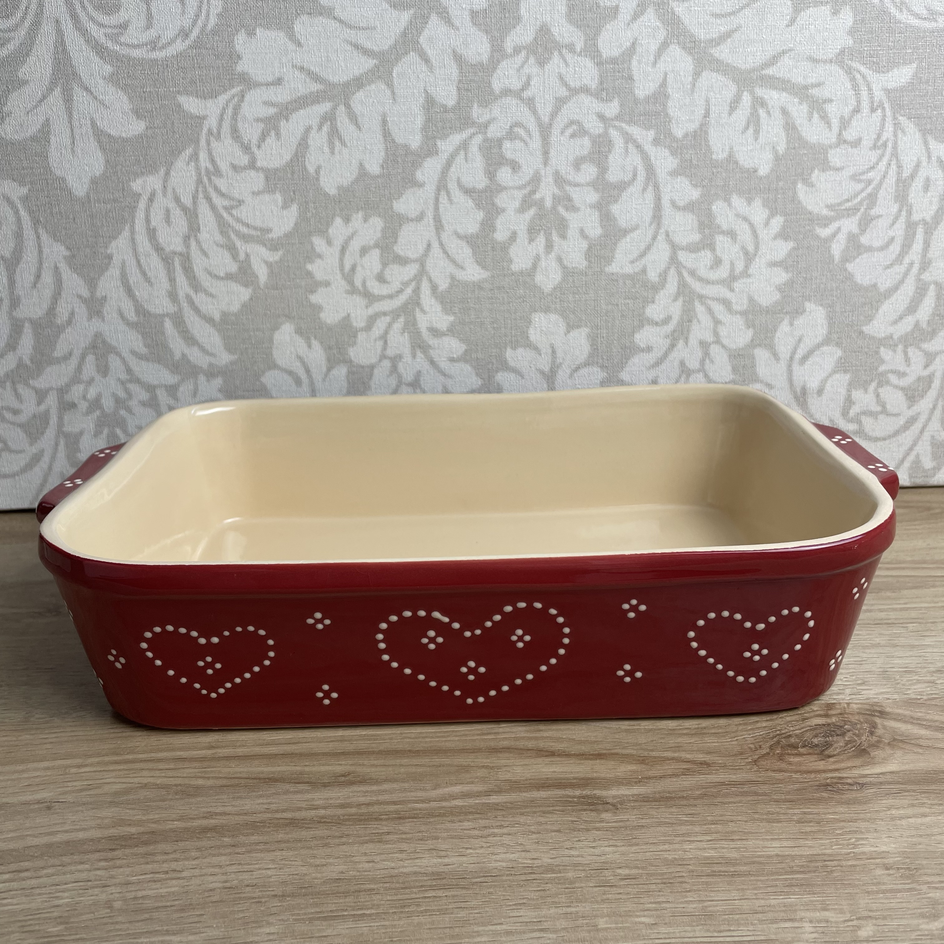 Rectangular dish red heart